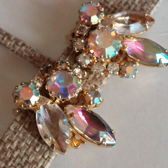 Juliana DeLizza & Elster stunning AB and clear rhinestone goldtone clip earrings - Picture 15 of 15